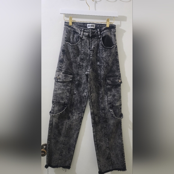 Edikted Denim - Disclosure Edikted Black Acid Wash Cargo Jeans, Size 26,‎ Denim.